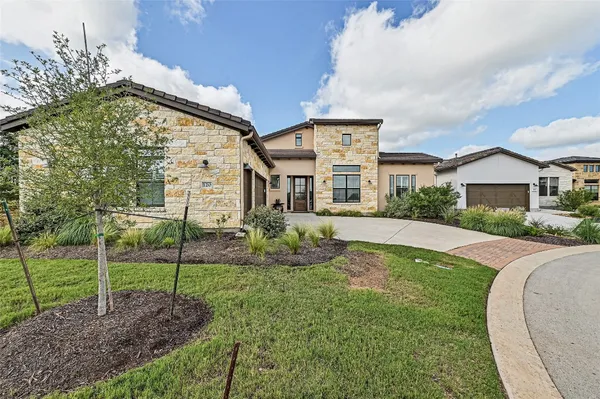 Property Slideshow image 2 of 32 | 120 delfino pl, Horseshoe Bay, TX, 78657
