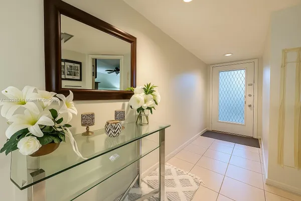 Property Slideshow image 2 of 17 | 12500 sw 5th ct 112m, Pembroke Pines, FL, 33027