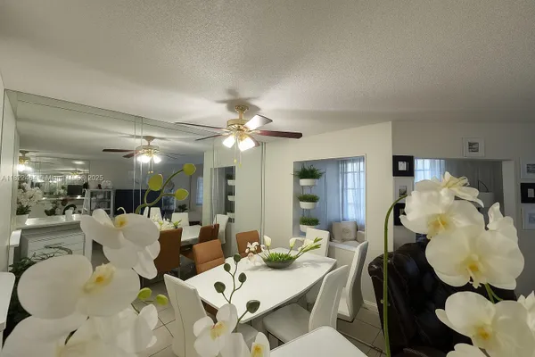Property Slideshow image 3 of 17 | 12500 sw 5th ct 112m, Pembroke Pines, FL, 33027