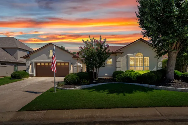 Property Slideshow image 2 of 34 | 9009 gardenia dr, Denton, TX, 76207