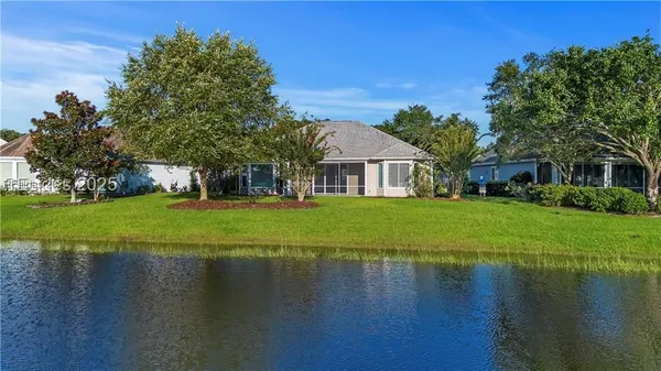 Property Slideshow image 3 of 42 | 16 pinckney dr, Bluffton, SC, 29909