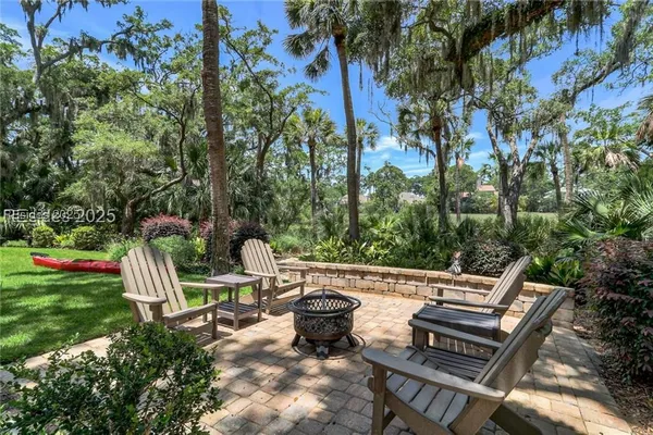 Property Slideshow image 2 of 60 | 5 bayley point ln, Hilton Head Island, SC, 29926