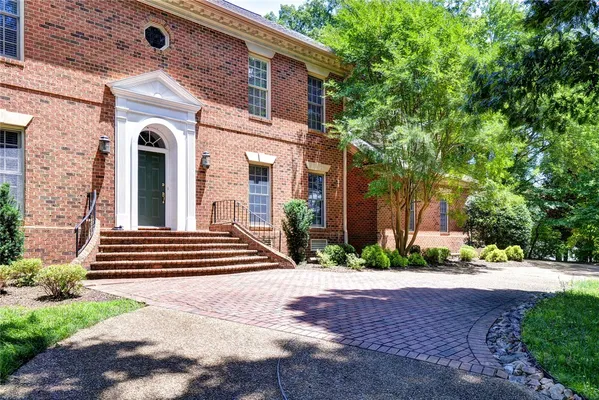 Property Slideshow image 3 of 48 | 105 gullane, Williamsburg, VA, 23188