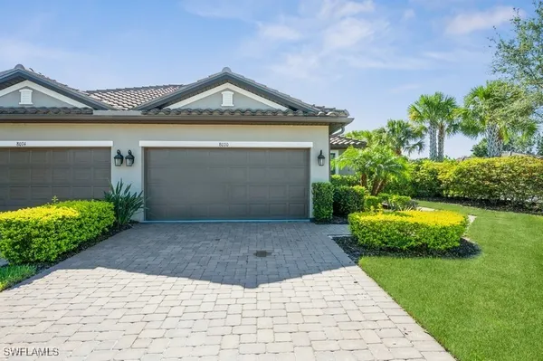 Property Slideshow image 2 of 33 | 8070 calle canovas ct, Naples, FL, 34114