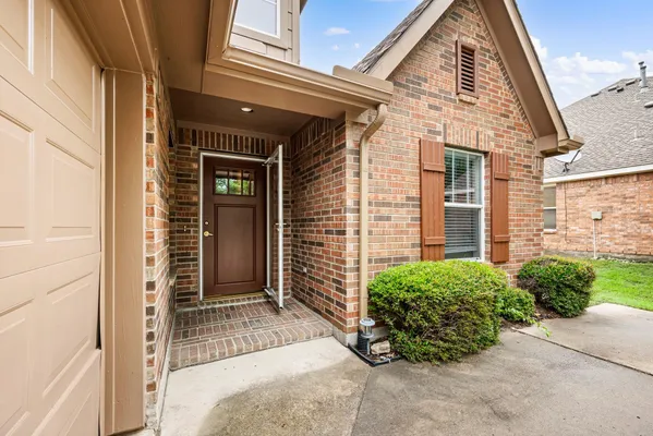 Property Slideshow image 2 of 15 | 1311 shinnecock ct, Fairview, TX, 75069