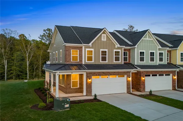 Property Slideshow image 2 of 50 | 3015 plymouth pl, Williamsburg, VA, 23185