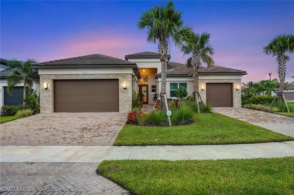 Property Slideshow image 2 of 50 | 12068 azalea way, Naples, FL, 34120