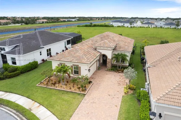 Property Slideshow image 3 of 52 | 9247 sw miracoli way, Port St Lucie, FL, 34987