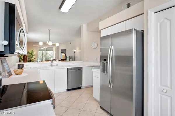 Property Slideshow image 2 of 23 | 14091 brant point cir 4201, Fort Myers, FL, 33919