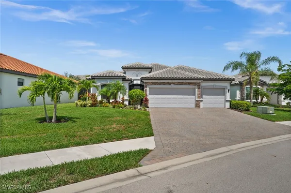 Property Slideshow image 2 of 42 | 11880 hickory estate cir, Fort Myers, FL, 33913