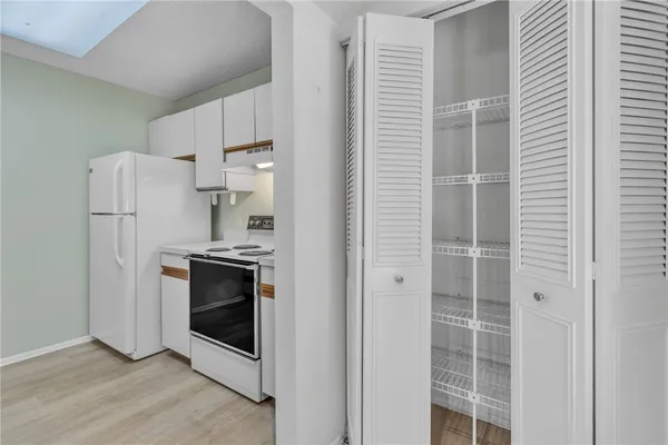 Property Slideshow image 3 of 36 | 3 plantation dr 103, Vero Beach, FL, 32966