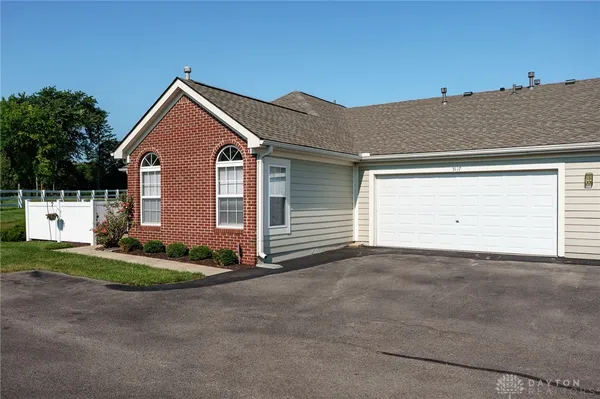 Property Slideshow image 3 of 36 | 5117 crescent ridge dr 11, Clayton, OH, 45315