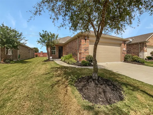 Property Slideshow image 2 of 23 | 1932 marsh point dr, Frisco, TX, 75036