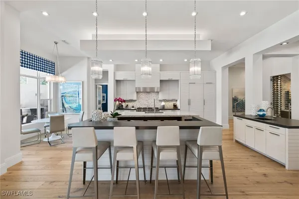 Property Slideshow image 3 of 39 | 745 riviera dr, Naples, FL, 34103