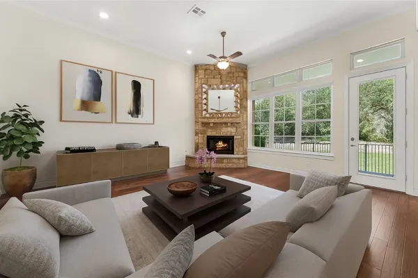 Property Slideshow image 3 of 35 | 404 amiata ave # 34, Austin, TX, 78734