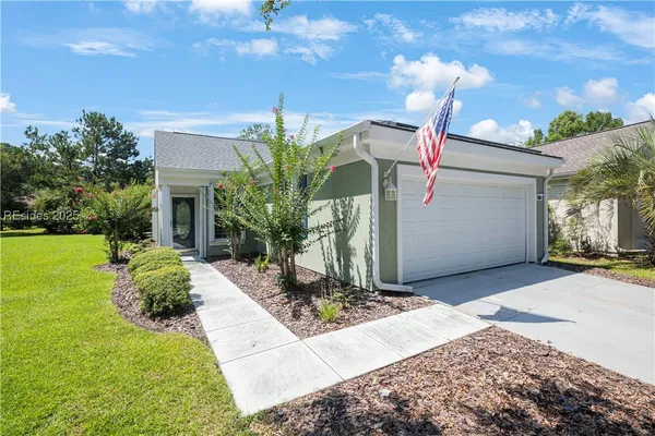 Property Slideshow image 2 of 47 | 20 daffodil ct, Bluffton, SC, 29909