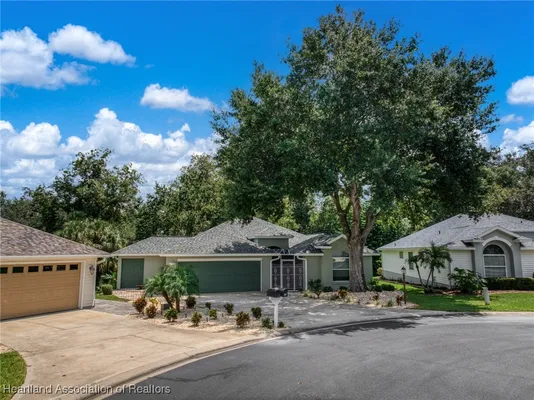 Property Slideshow image 2 of 48 | 3003 oakhill dr, Avon Park, FL, 33825