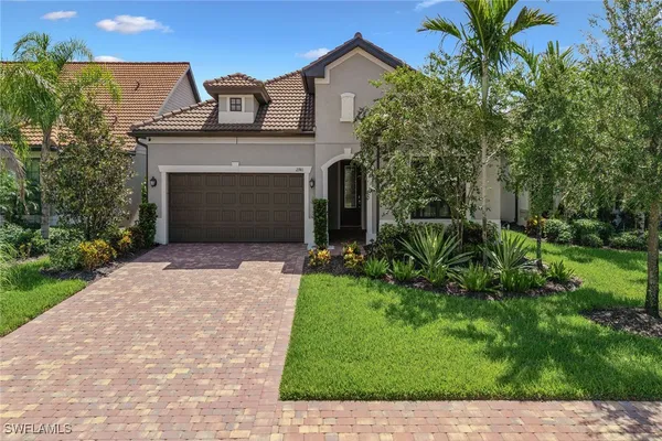 Property Slideshow image 2 of 50 | 2740 amaranda ct, Naples, FL, 34114