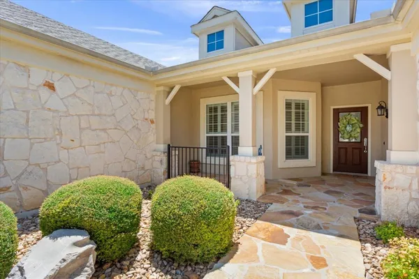 Property Slideshow image 3 of 40 | 114 caddo lake trl, Georgetown, TX, 78633