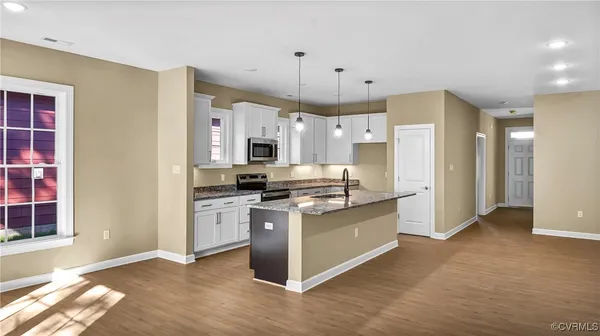 Property Slideshow image 2 of 13 | 3280 rock creek villa dr, Quinton, VA, 23141