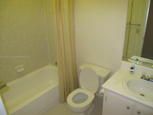 Property Slideshow image 2 of 8 | 9674 s belfort cir 202, Tamarac, FL, 33321