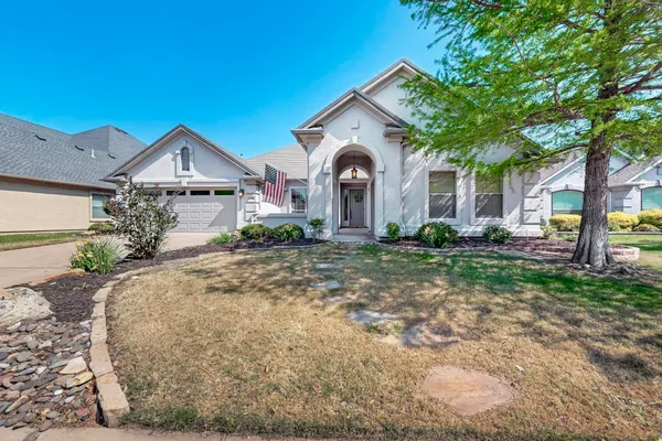 Property Slideshow image 2 of 40 | 10000 soriano st, Denton, TX, 76207