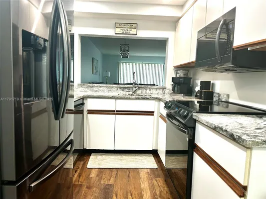 Property Slideshow image 3 of 22 | 7903 willow spring dr 1112, Lake Worth, FL, 33467