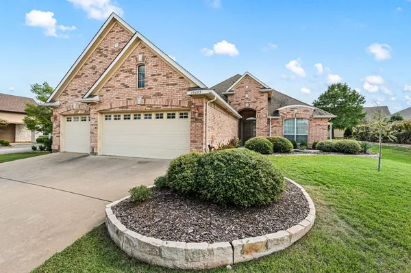 Property Slideshow image 2 of 38 | 10605 murray s johnson st, Denton, TX, 76207