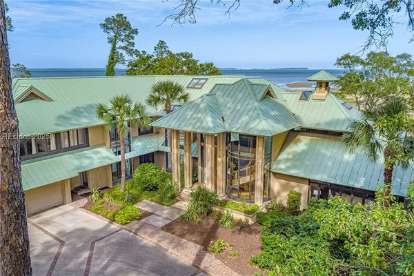 Property Slideshow image 2 of 98 | 16 oyster shell ln, Hilton Head Island, SC, 29926