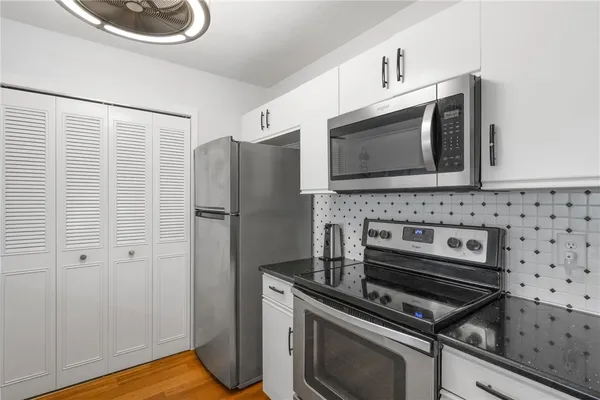 Property Slideshow image 3 of 36 | 25 plantation dr apt 206, Vero Beach, FL, 32966