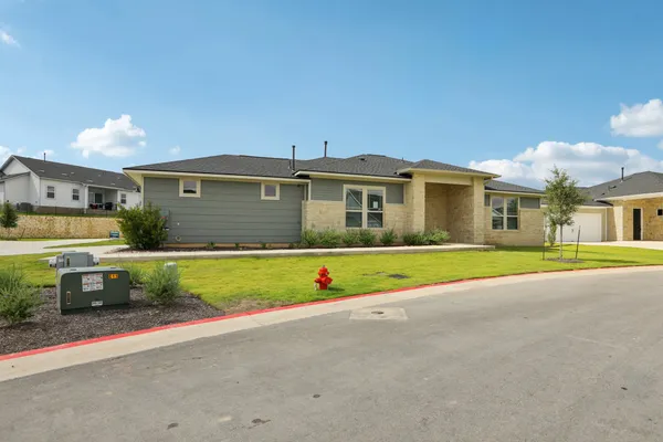 Property Slideshow image 2 of 31 | 105 antoinette way 101, San Marcos, TX, 78666