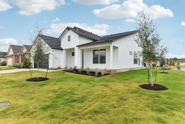 Property Slideshow image 2 of 39 | 104 olive blossom trl, San Marcos, TX, 78666