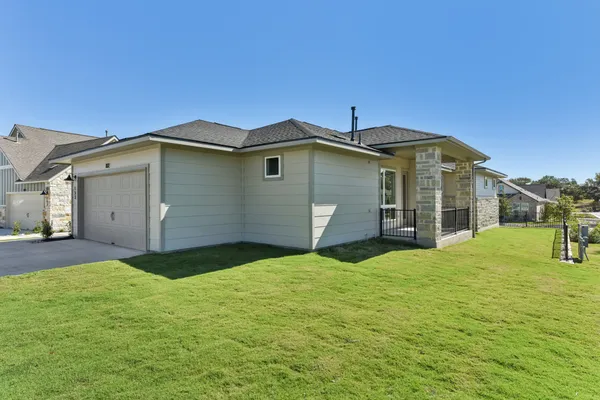 Property Slideshow image 2 of 40 | 153 antoinette way 102, San Marcos, TX, 78666