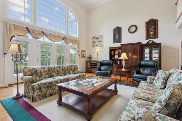 Property Slideshow image 3 of 45 | 3005 river reach, Williamsburg, VA, 23185