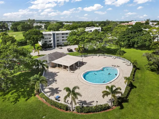 Property Slideshow image 2 of 23 | 1012 berkshire a # 1012, Deerfield Beach, FL, 33442