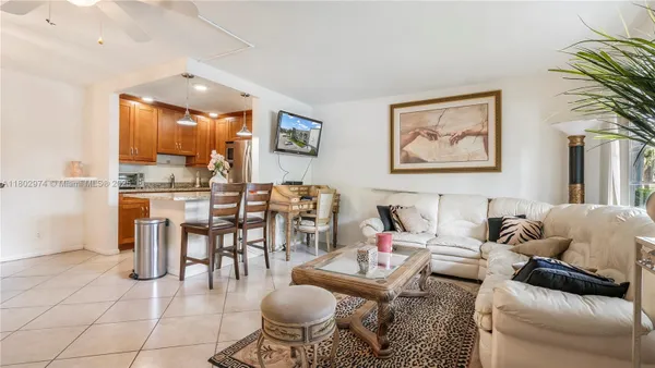 Property Slideshow image 3 of 23 | 1012 berkshire a # 1012, Deerfield Beach, FL, 33442
