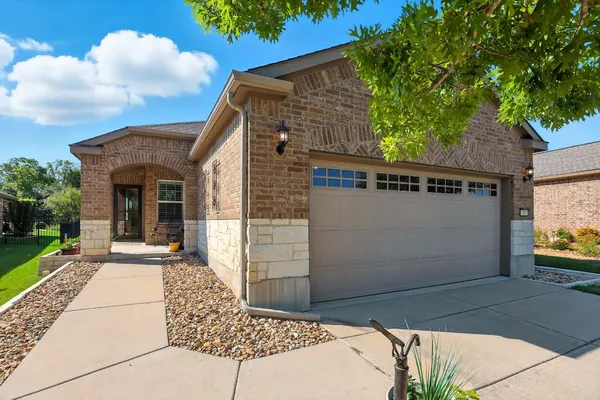 Property Slideshow image 2 of 26 | 113 hobby st, Georgetown, TX, 78633