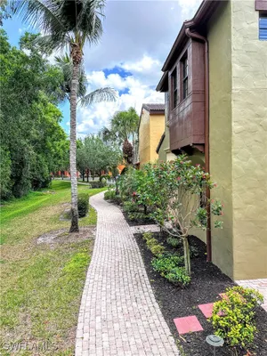 Property Slideshow image 3 of 25 | 9137 chula vista st 12602, Naples, FL, 34113