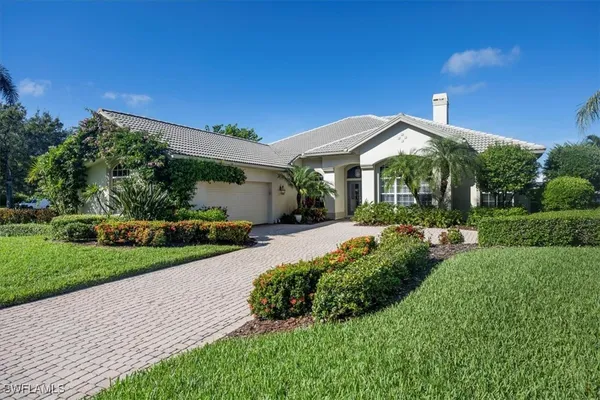 Property Slideshow image 2 of 24 | 537 wedgewood way, Naples, FL, 34119