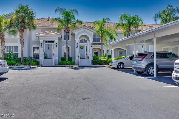 Property Slideshow image 2 of 43 | 9611 hemingway ln apt 3907, Fort Myers, FL, 33913