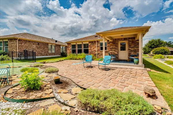 Property Slideshow image 2 of 26 | 606 salado creek ln, Georgetown, TX, 78633