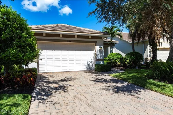 Property Slideshow image 2 of 50 | 11524 verandah palm ct, Fort Myers, FL, 33905