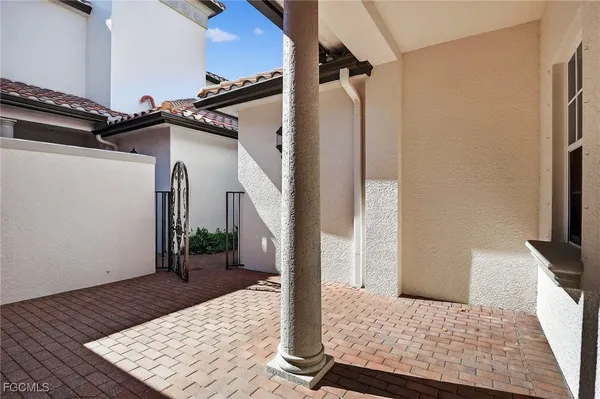 Property Slideshow image 3 of 34 | 3735 montreux ln 102, Naples, FL, 34114