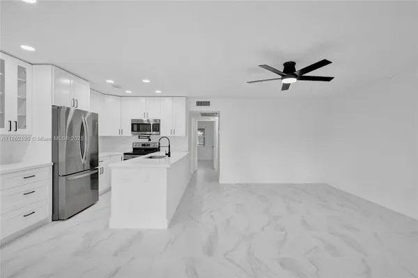 Property Slideshow image 2 of 39 | 67 newport d # 67, Deerfield Beach, FL, 33442