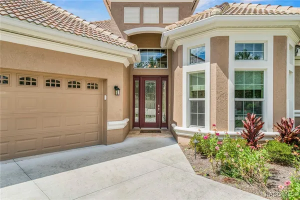 Property Slideshow image 2 of 68 | 1323 n whisperwood dr, Hernando, FL, 34442