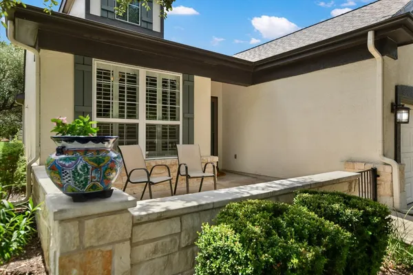 Property Slideshow image 2 of 21 | 308 summer rd, Georgetown, TX, 78633