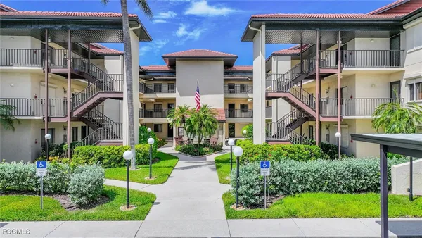 Property Slideshow image 2 of 42 | , Fort Myers, FL, 33908