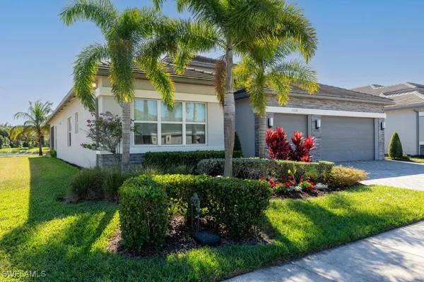 Property Slideshow image 2 of 46 | 11628 periwinkle dr, Naples, FL, 34120