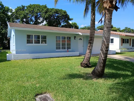 Property Slideshow image 2 of 20 | 4502 nw 46th st, Tamarac, FL, 33319