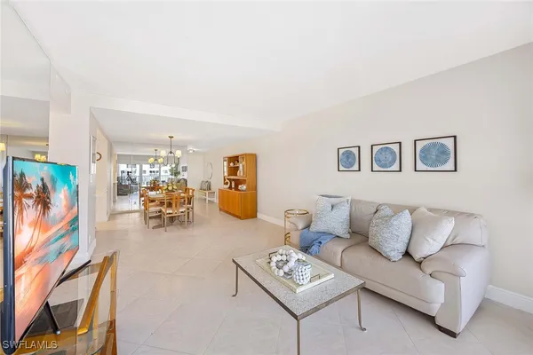 Property Slideshow image 3 of 32 | 3443 gulf shore blvd 314, Naples, FL, 34103